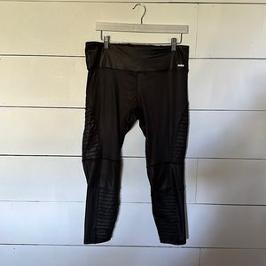 Women’s black faux leather capri leggings